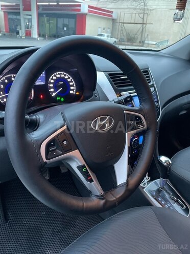 Hyundai Accent 2011, 175,000 km - 1.6 l - Bakı