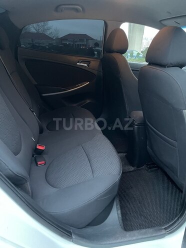 Hyundai Accent 2011, 175,000 km - 1.6 l - Bakı