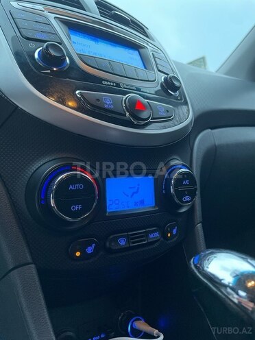 Hyundai Accent 2011, 175,000 km - 1.6 l - Bakı