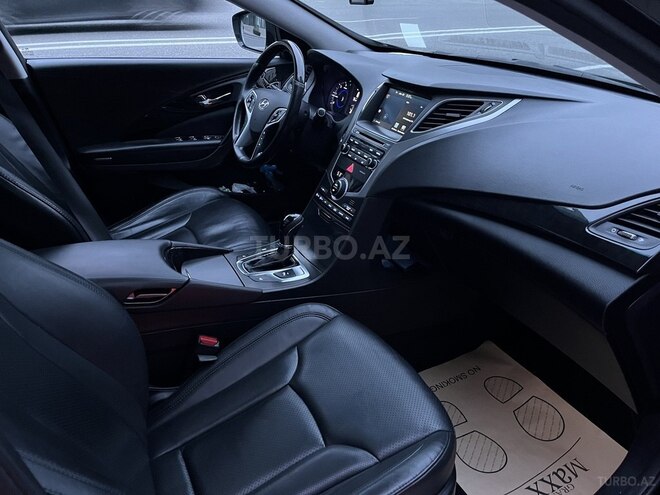 Hyundai Grandeur 2015, 218,913 km - 2.2 л - Bakı