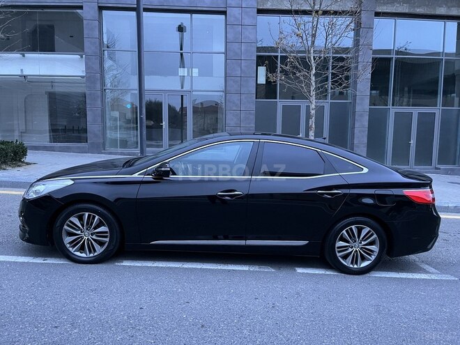 Hyundai Grandeur 2015, 218,913 km - 2.2 л - Bakı