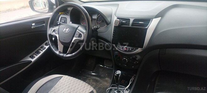 Hyundai Accent 2013, 200,000 km - 1.6 l - Bakı