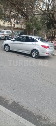 Hyundai Accent 2013, 200,000 km - 1.6 l - Bakı
