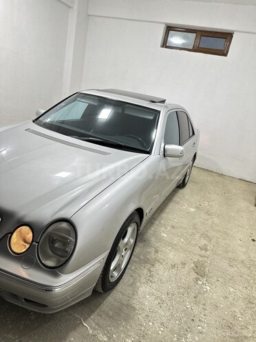 Mercedes E 270 2000, 245,123 km - 2.7 l - Bakı