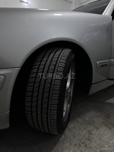 Mercedes E 270 2000, 245,123 km - 2.7 l - Bakı