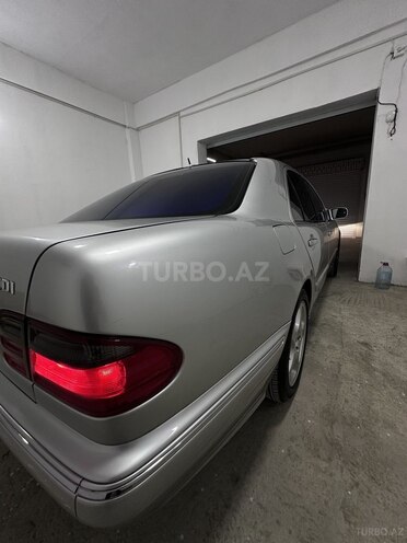 Mercedes E 270 2000, 245,123 km - 2.7 l - Bakı