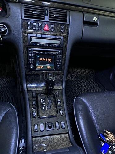Mercedes E 270 2000, 245,123 km - 2.7 l - Bakı