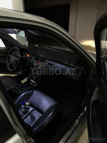 Mercedes E 270 2000, 245,123 km - 2.7 l - Bakı