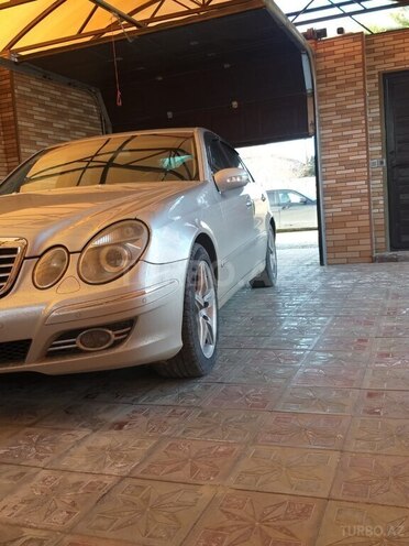 Mercedes E 240 2005, 220,500 km - 2.6 l - Bakı