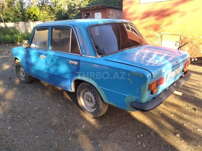 LADA (VAZ) 2101 1975, 100,000 km - 1.3 l - Astara