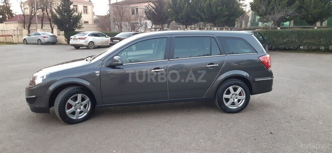 Opel Astra 2010, 210,000 km - 1.3 l - Bakı