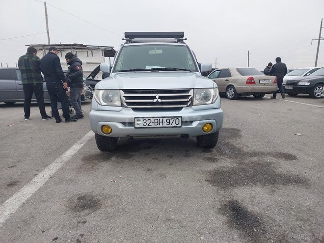 Mitsubishi Pajero io 2004, 301,063 km - 2.0 л - Bakı
