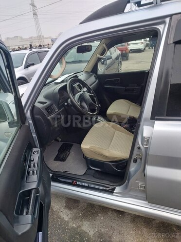 Mitsubishi Pajero io 2004, 301,063 km - 2.0 л - Bakı