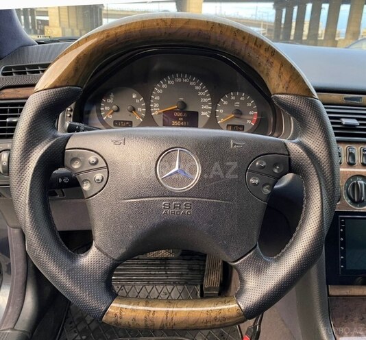 Mercedes E 200 2001, 352,000 km - 2.0 l - Bakı