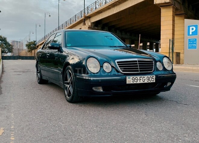 Mercedes E 200 2001, 352,000 km - 2.0 l - Bakı