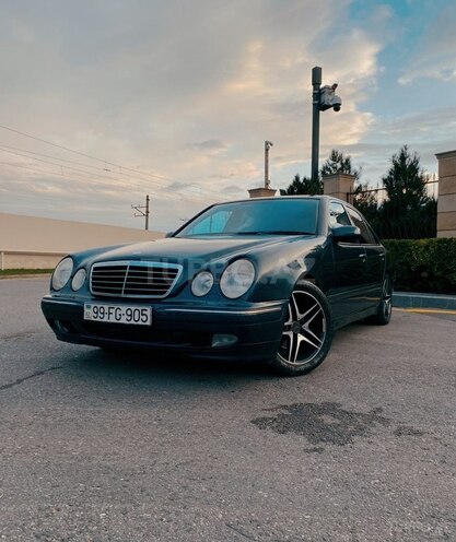 Mercedes E 200 2001, 352,000 km - 2.0 l - Bakı