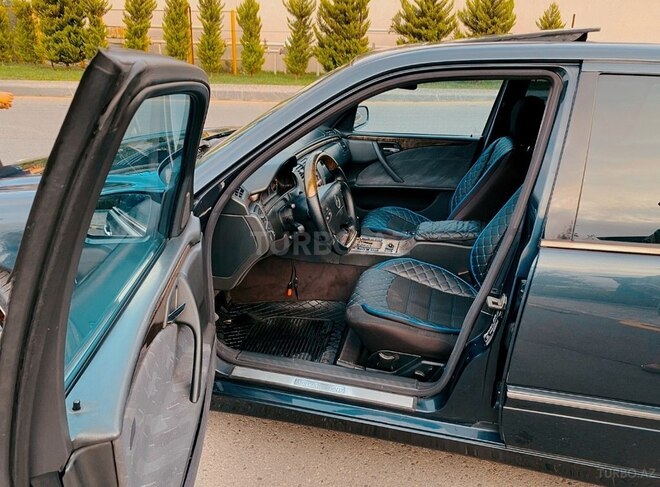 Mercedes E 200 2001, 352,000 km - 2.0 l - Bakı