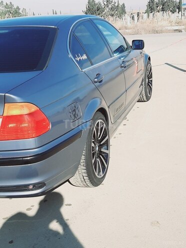 BMW 325 2000, 330,000 km - 2.5 l - Şirvan
