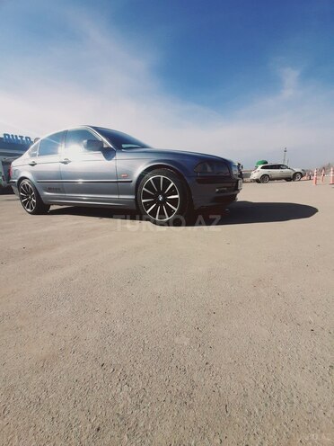 BMW 325 2000, 330,000 km - 2.5 l - Şirvan