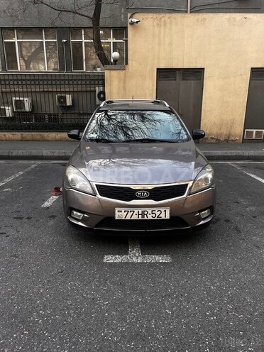 Kia Ceed 2011, 230,000 km - 1.6 л - Bakı