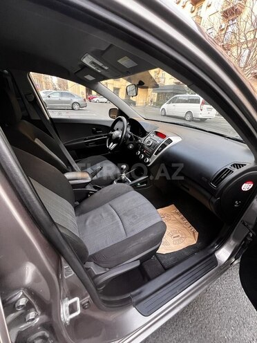 Kia Ceed 2011, 230,000 km - 1.6 л - Bakı