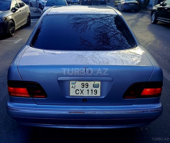 Mercedes E 240 2001, 277,700 km - 2.6 л - Bakı