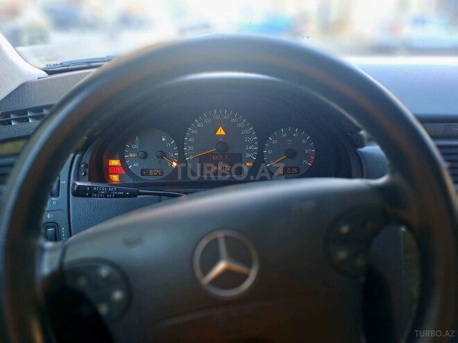 Mercedes E 240 2001, 277,700 km - 2.6 л - Bakı