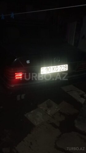 Mercedes E 220 1991, 350,000 km - 2.2 л - Bakı