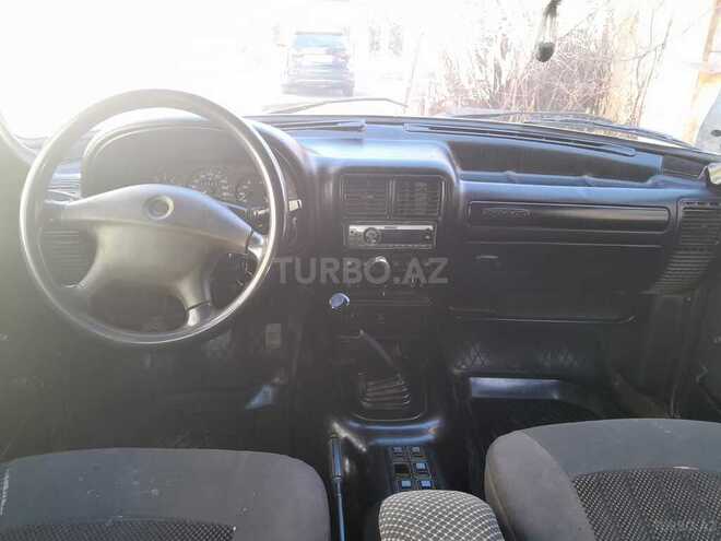 GAZ 31105 2004, 325,222 km - 2.3 l - Qazax