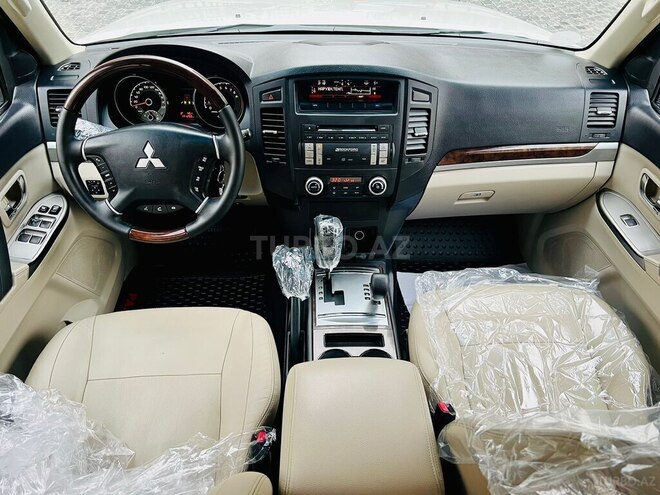Mitsubishi Pajero 2014, 169,000 km - 3.8 л - Bakı