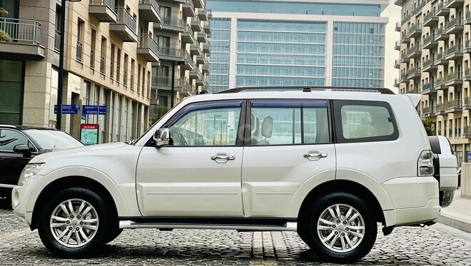 Mitsubishi Pajero 2014, 169,000 km - 3.8 л - Bakı