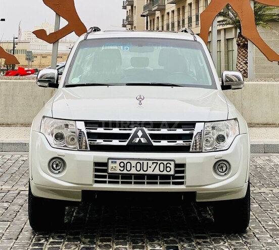 Mitsubishi Pajero 2014, 169,000 km - 3.8 л - Bakı