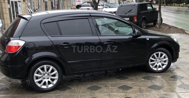 Opel Astra 2006, 240,000 km - 1.4 l - Gəncə