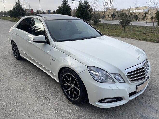 Mercedes E 220 2010, 245,570 km - 2.2 л - Bakı