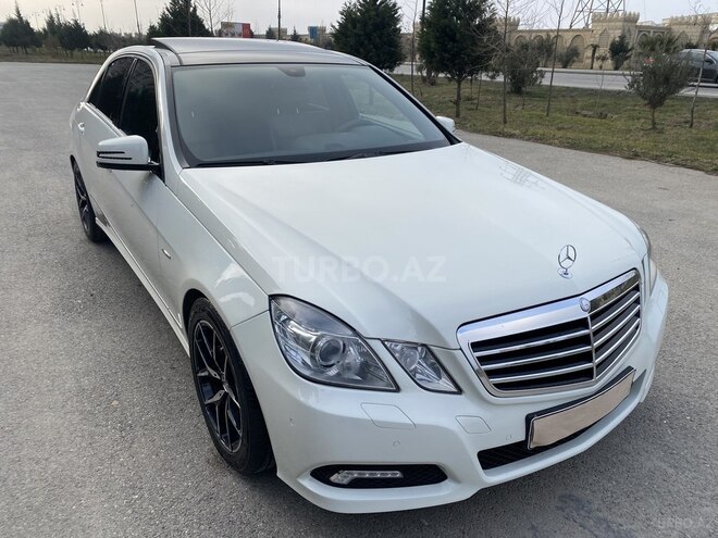 Mercedes E 220 2010, 245,570 km - 2.2 л - Bakı