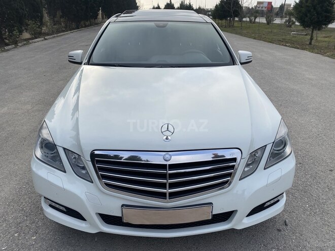 Mercedes E 220 2010, 245,570 km - 2.2 л - Bakı