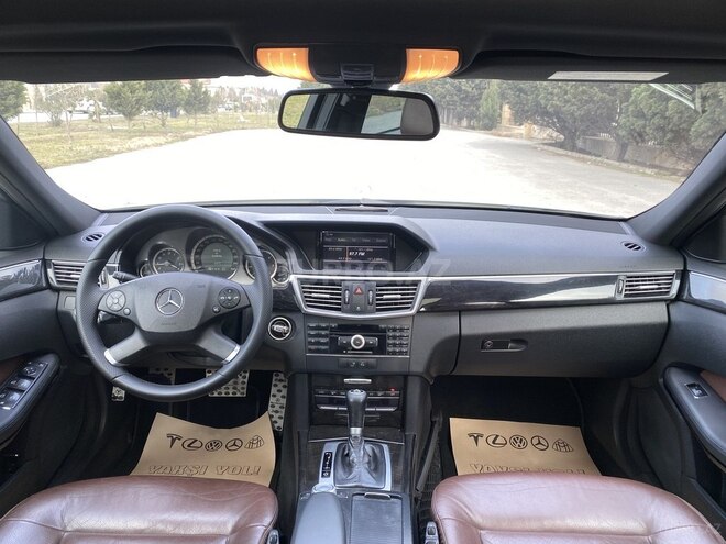 Mercedes E 220 2010, 245,570 km - 2.2 л - Bakı