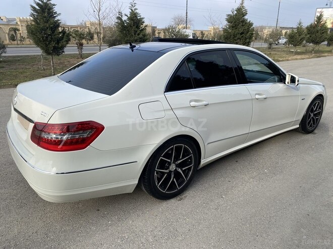 Mercedes E 220 2010, 245,570 km - 2.2 л - Bakı