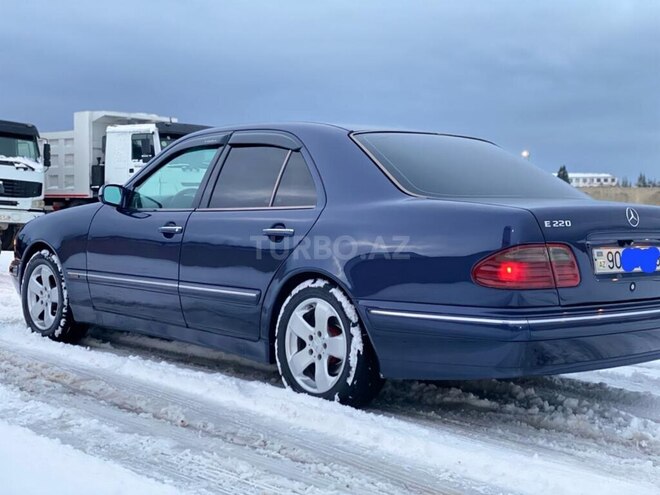 Mercedes E 220 1999, 308,000 km - 2.2 l - Sumqayıt