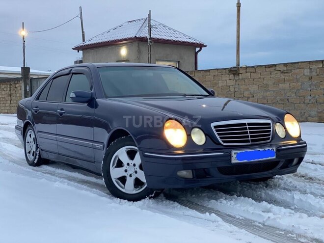 Mercedes E 220 1999, 308,000 km - 2.2 l - Sumqayıt