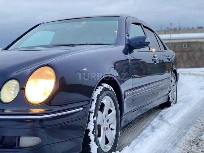 Mercedes E 220 1999, 308,000 km - 2.2 l - Sumqayıt