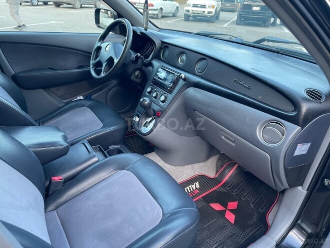 Mitsubishi Airtrek 2002, 250,000 km - 2.0 l - Bakı