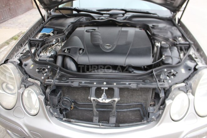 Mercedes E 220 2007, 314,000 km - 2.2 l - Bakı
