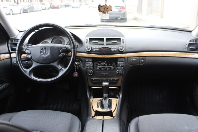 Mercedes E 220 2007, 314,000 km - 2.2 l - Bakı