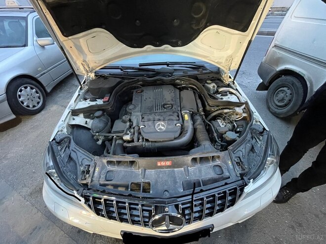 Mercedes C 250 2012, 162,000 km - 1.8 л - Bakı