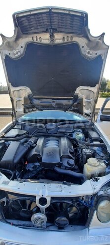Mercedes E 240 1997, 406,000 km - 2.4 л - Bakı