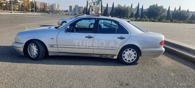 Mercedes E 240 1997, 406,000 km - 2.4 л - Bakı