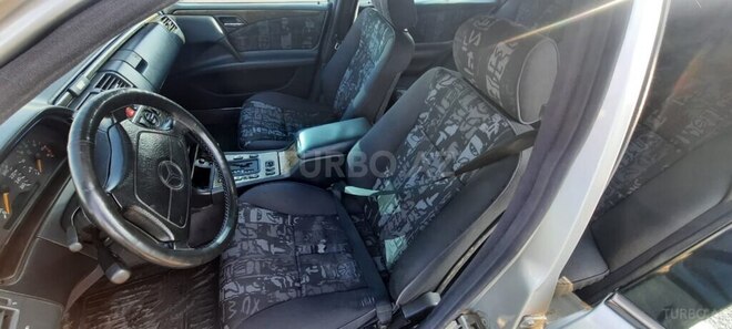 Mercedes E 240 1997, 406,000 km - 2.4 л - Bakı