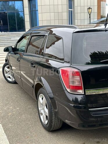 Opel Astra 2007, 286,000 km - 1.3 l - Saatlı