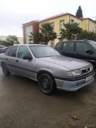 Opel Vectra 1993, 399,500 km - 1.8 l - Gəncə